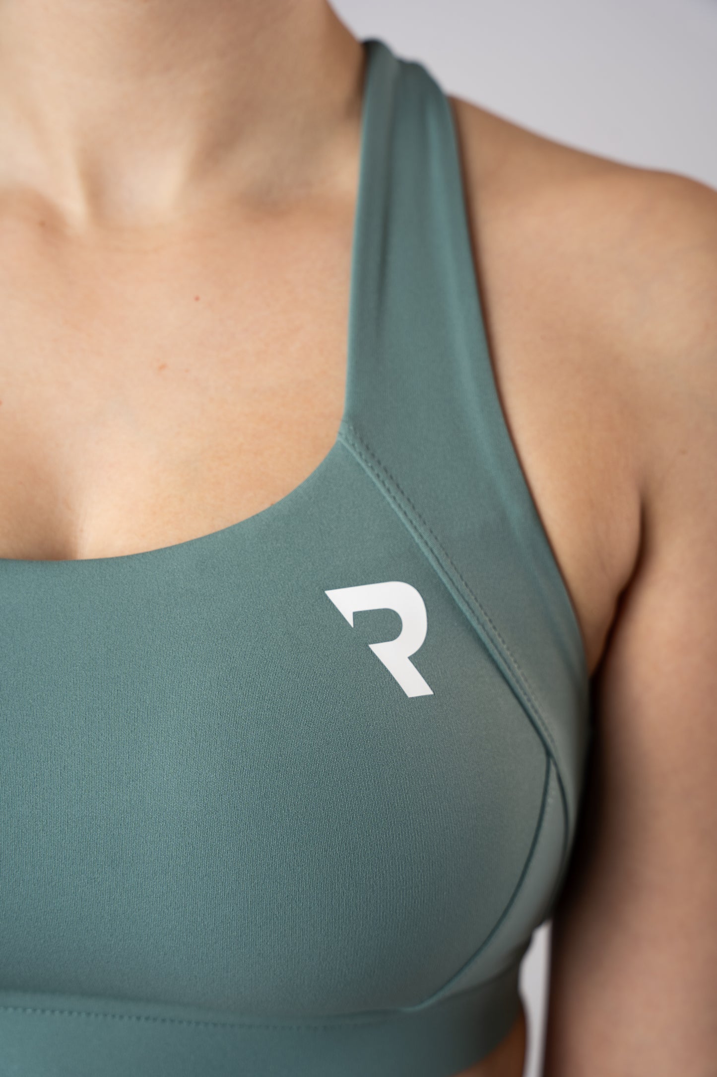Seamless Essential Women Sports Bra